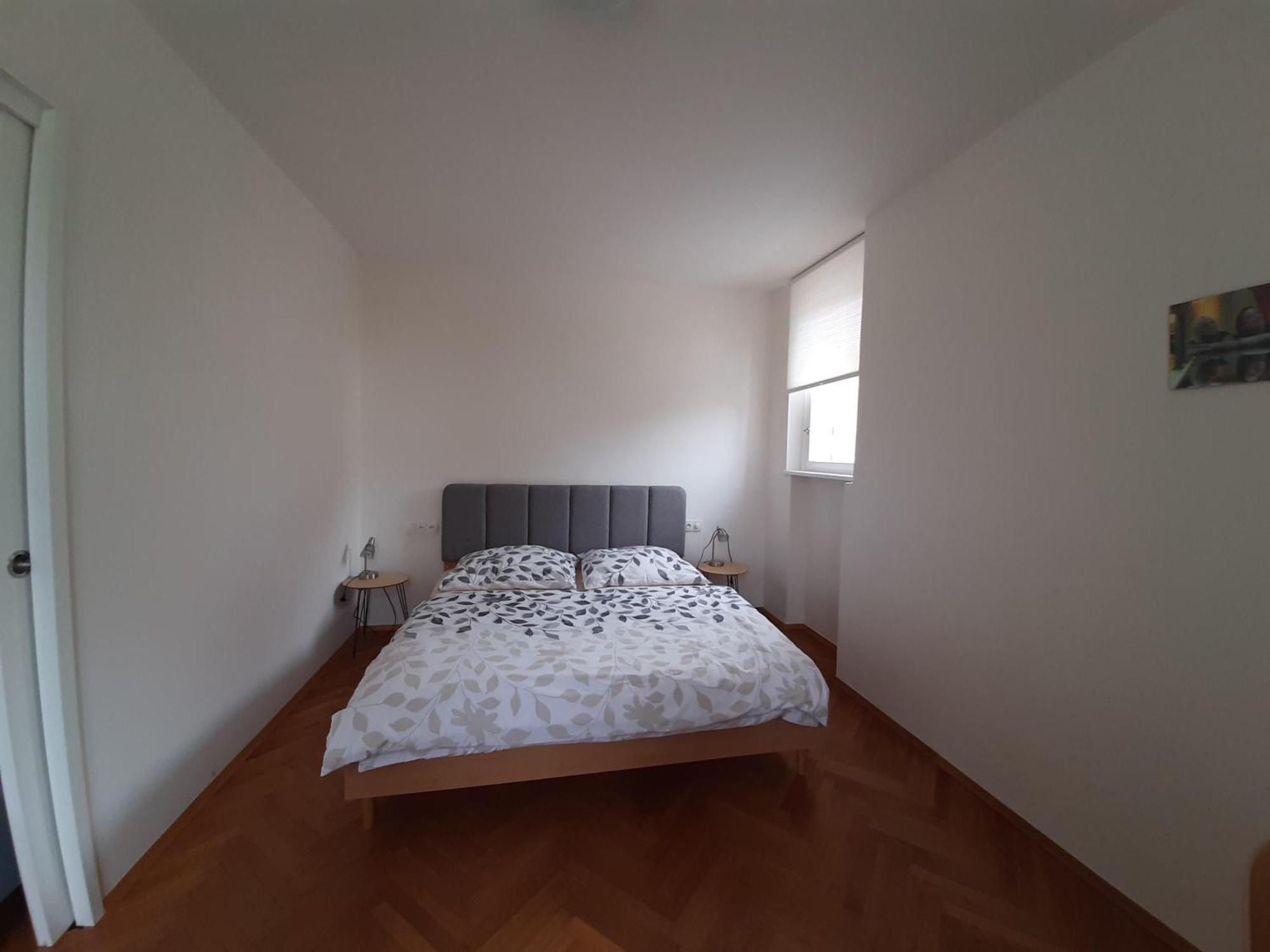 Apartment No 3 Podebradska 7,