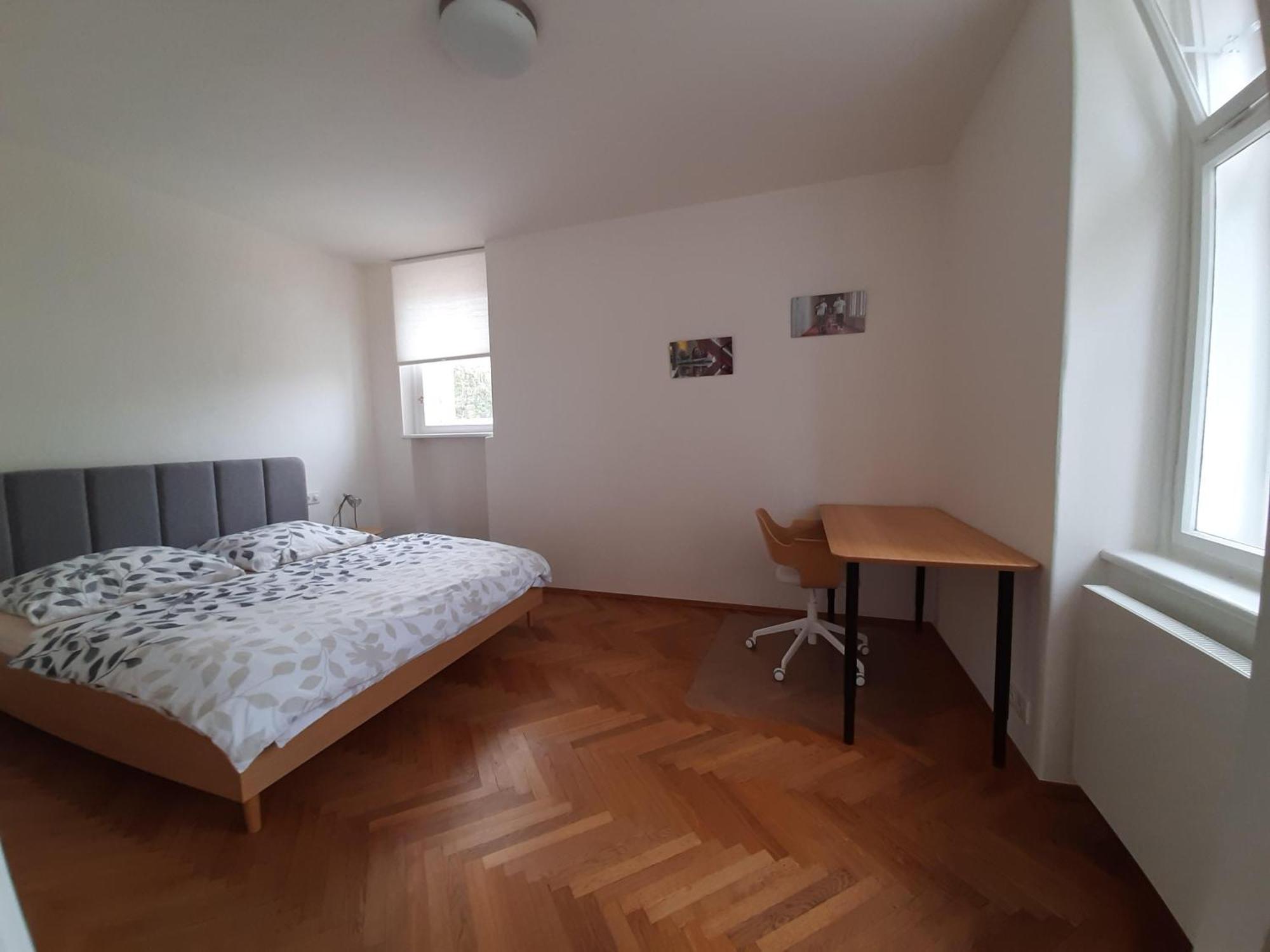 No 3 Podebradska 7, Karlovy Vary