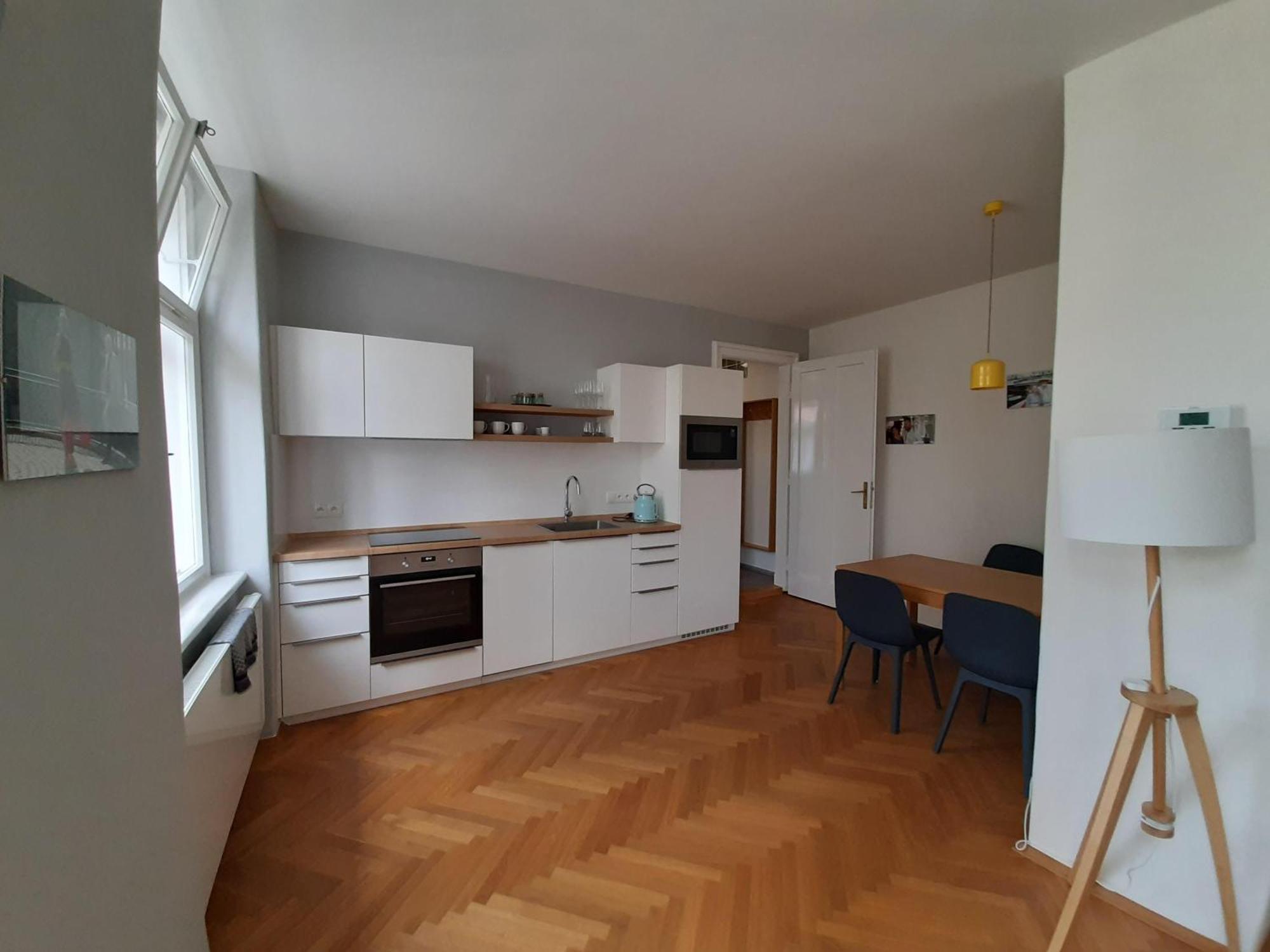 No 3 Podebradska 7, Apartmán