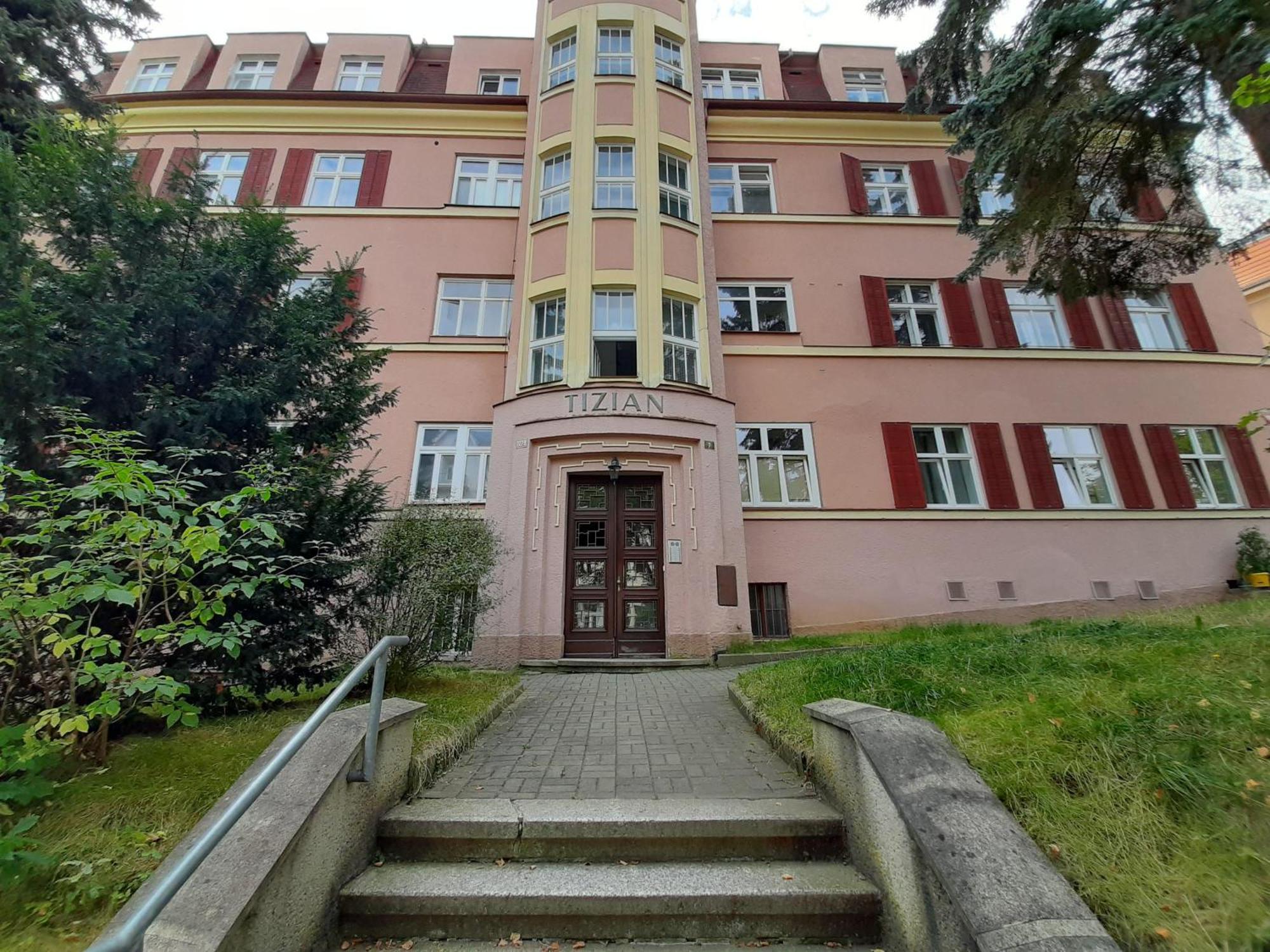 No 3 Podebradska 7, Apartmán